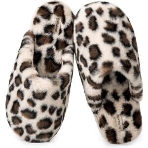 New Snug Leaves Womens 7/8 White Brown Leopard Spot Fuzzy Memory Foam Slippers